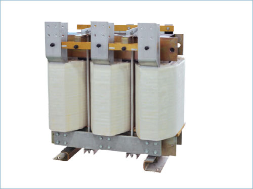 High power three-phase/single-phase transformer